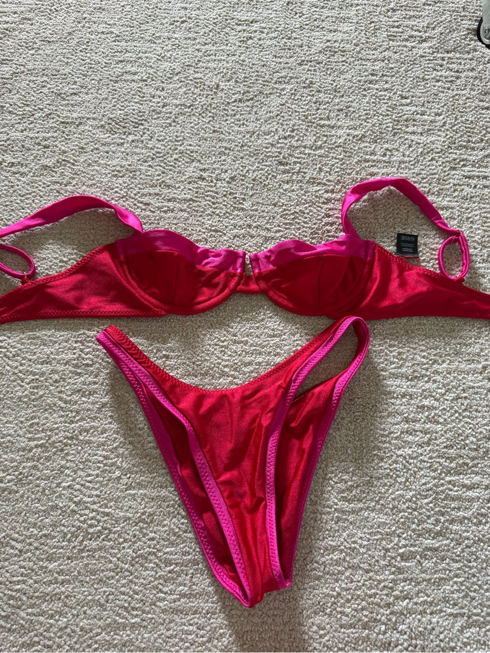 SAME bikini set
